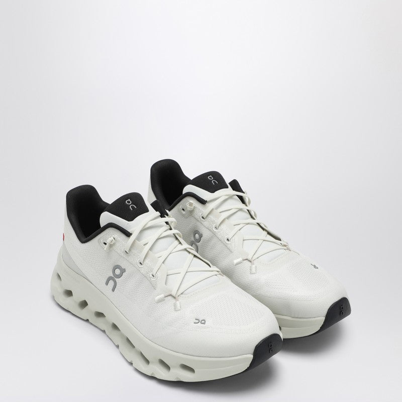 On Men's Cloudtilt ivory/Ice Low Sneaker