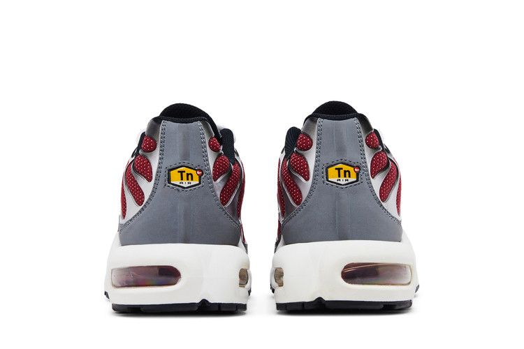Nike Air Max Plus 'Team Red Cool Grey'