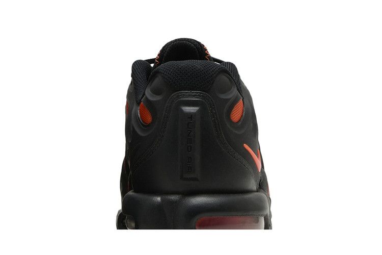Nike Air Max Plus Drift 'Black Dragon Red'