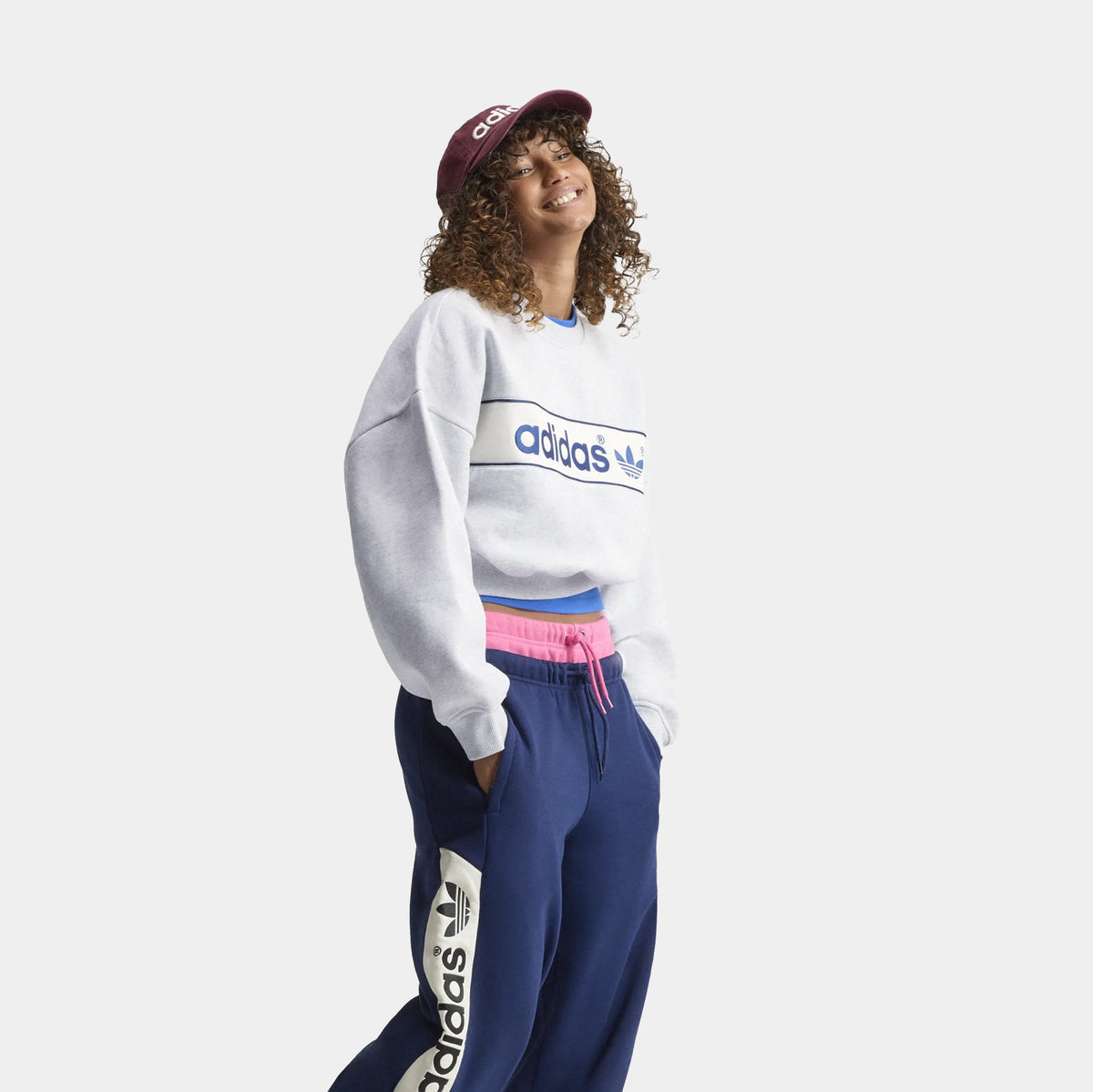 Adisignature Block Womens Crewneck (Light Grey Heather)