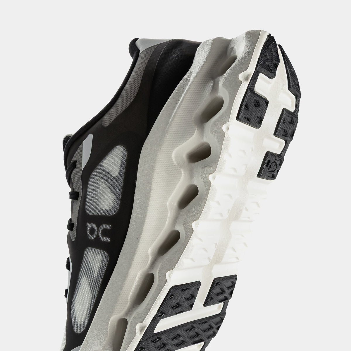 Cloudtilt Remix Womens Running Shoes (Black/Ivory)