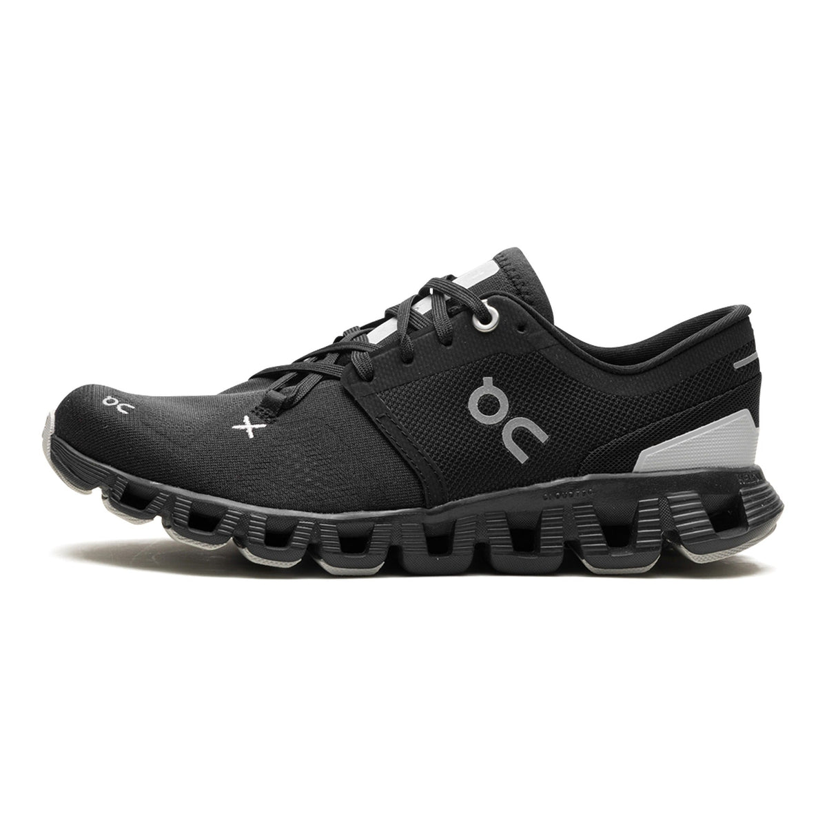 On Cloud X 3 Training Shoes in Black | Women