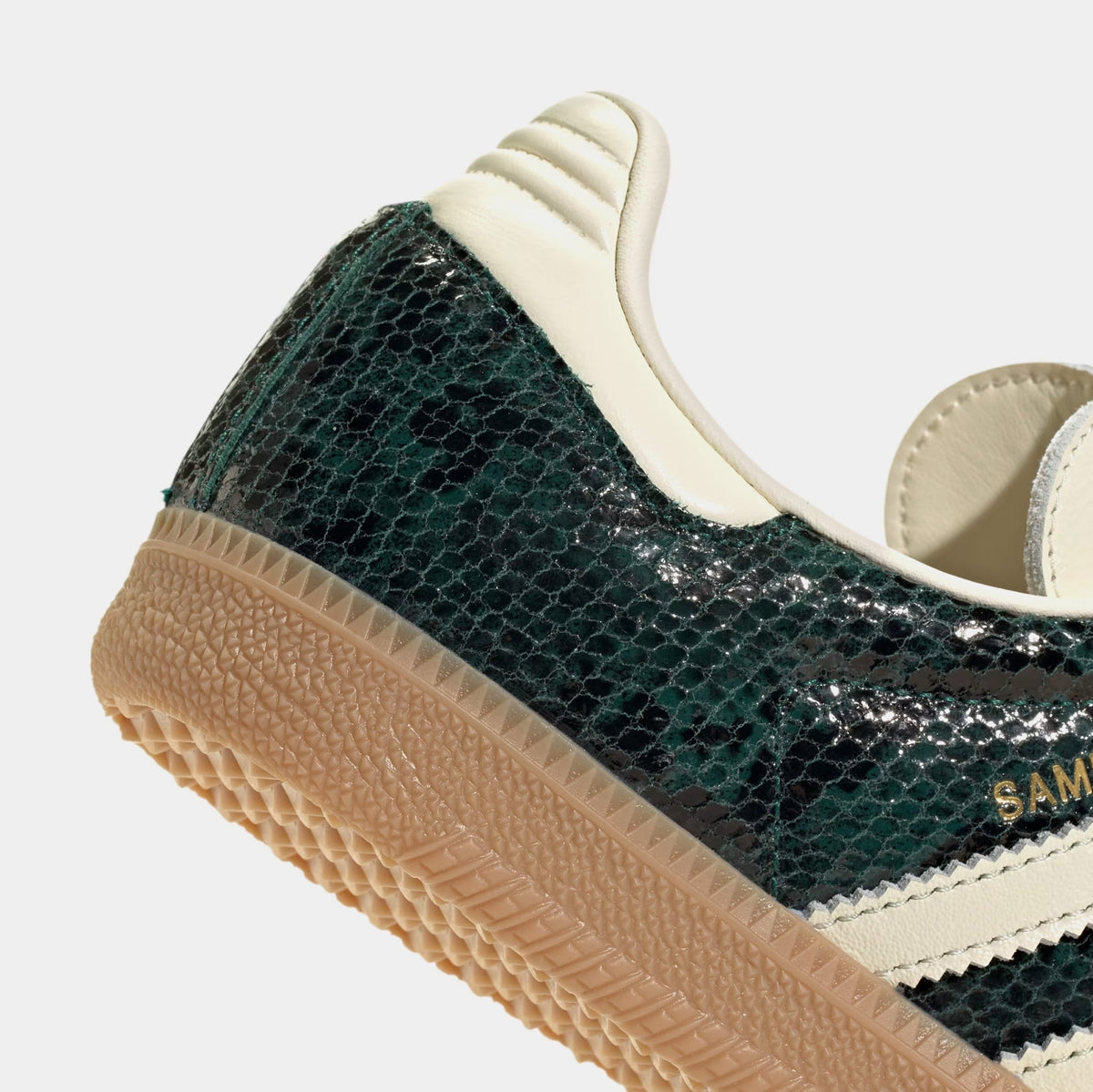 Samba OG Faux Snakeskin Womens Lifestyle Shoes (Black/Cream White/Collegiate Green)