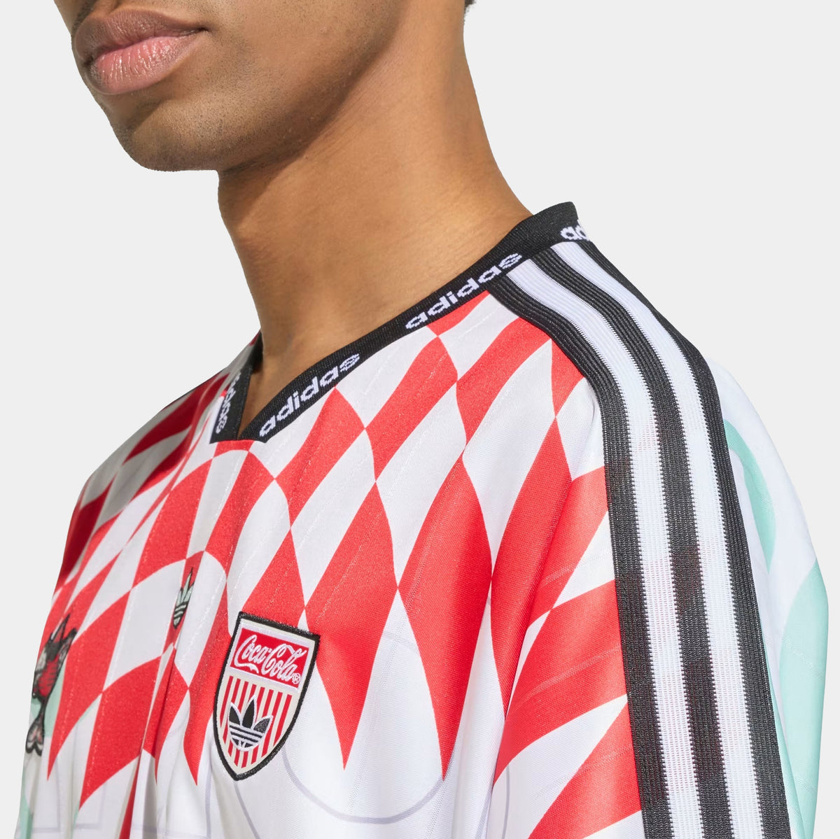 Coca Cola Classic Sport Mash Up Mens Jersey (White/Multicolor)