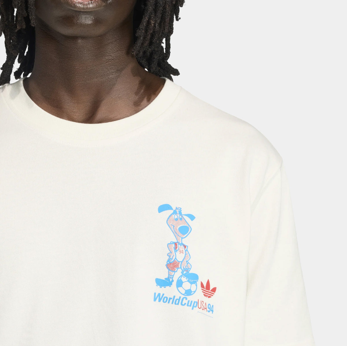 FIFA World Cup 26 Striker Mascot Mens Short Sleeve Shirt (Cloud White)