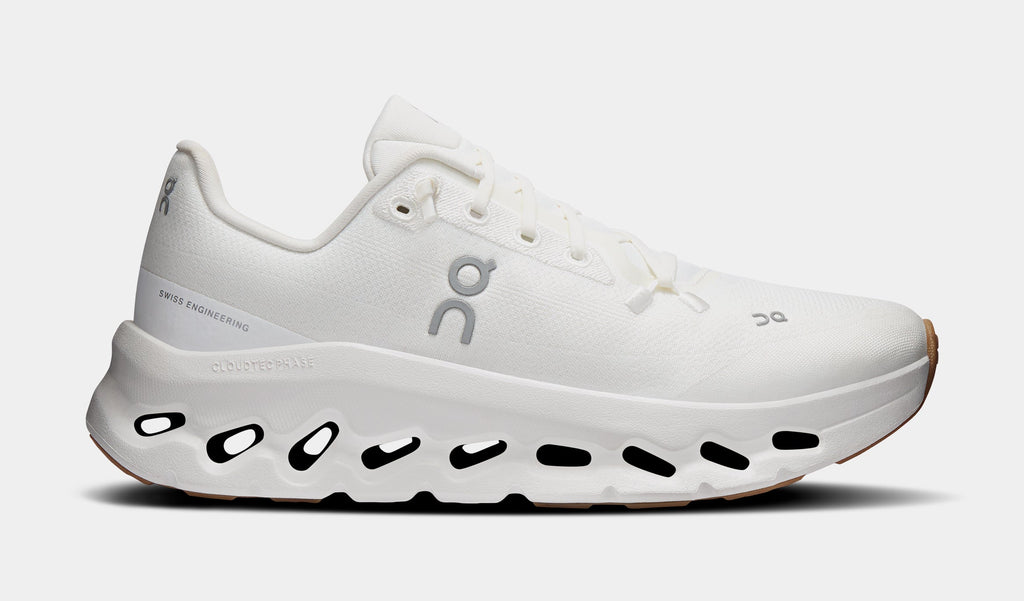 Cloudtilt Womens Running Shoes (White/Ivory)