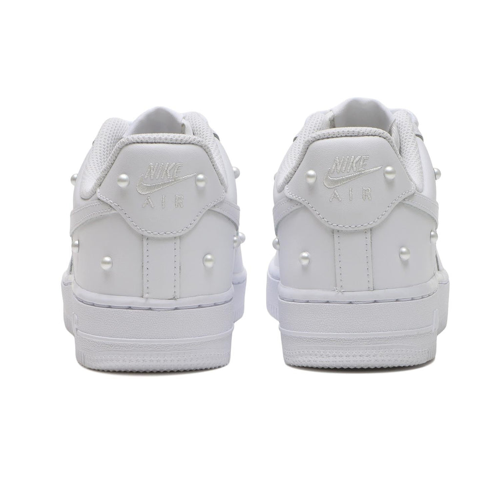 IQ0133-101 Nike Air Force 1 '07 SE "White" (Women's)