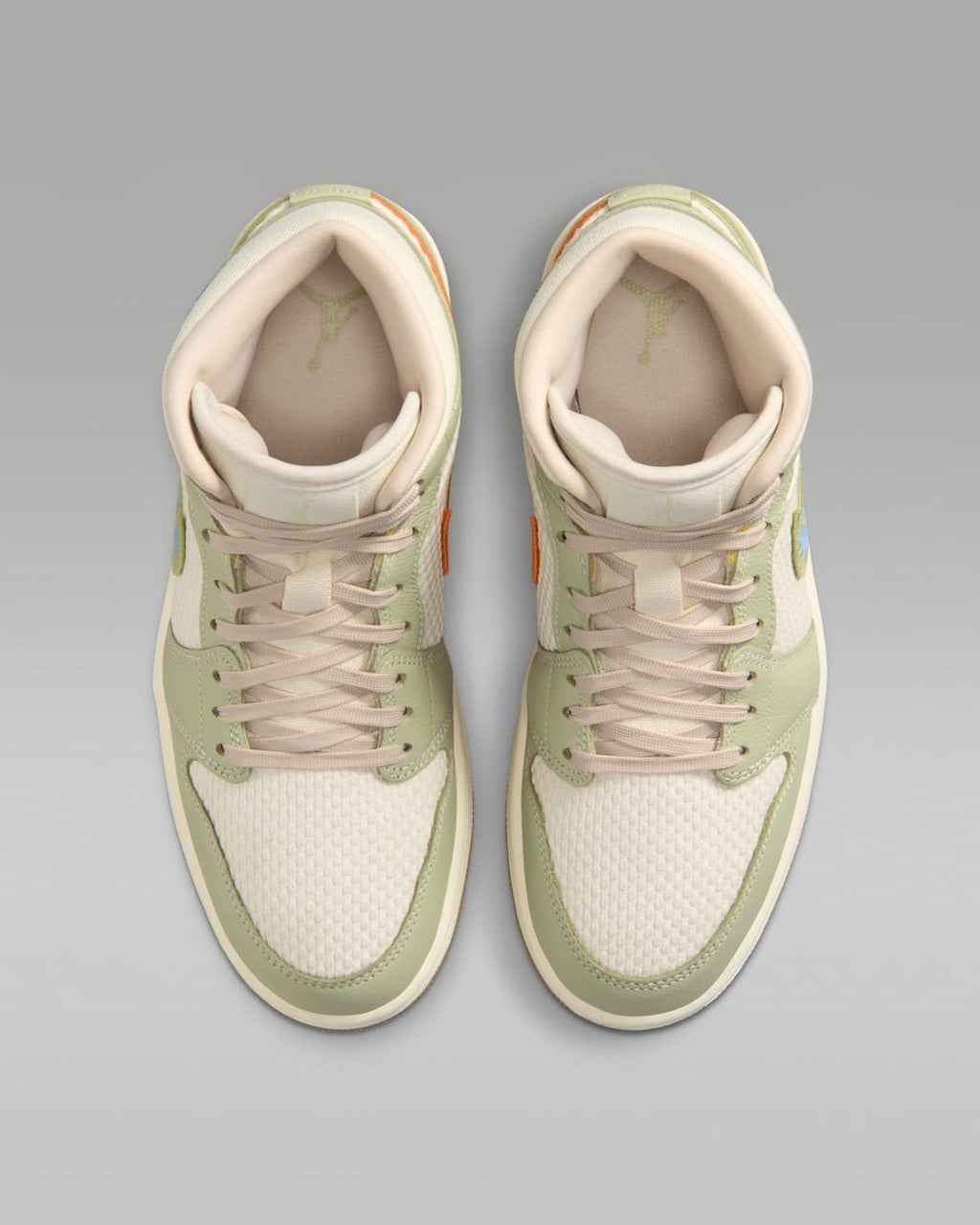 II0570-302 Nike Women's Air Jordan 1 Woven Olive Aura (Women's)