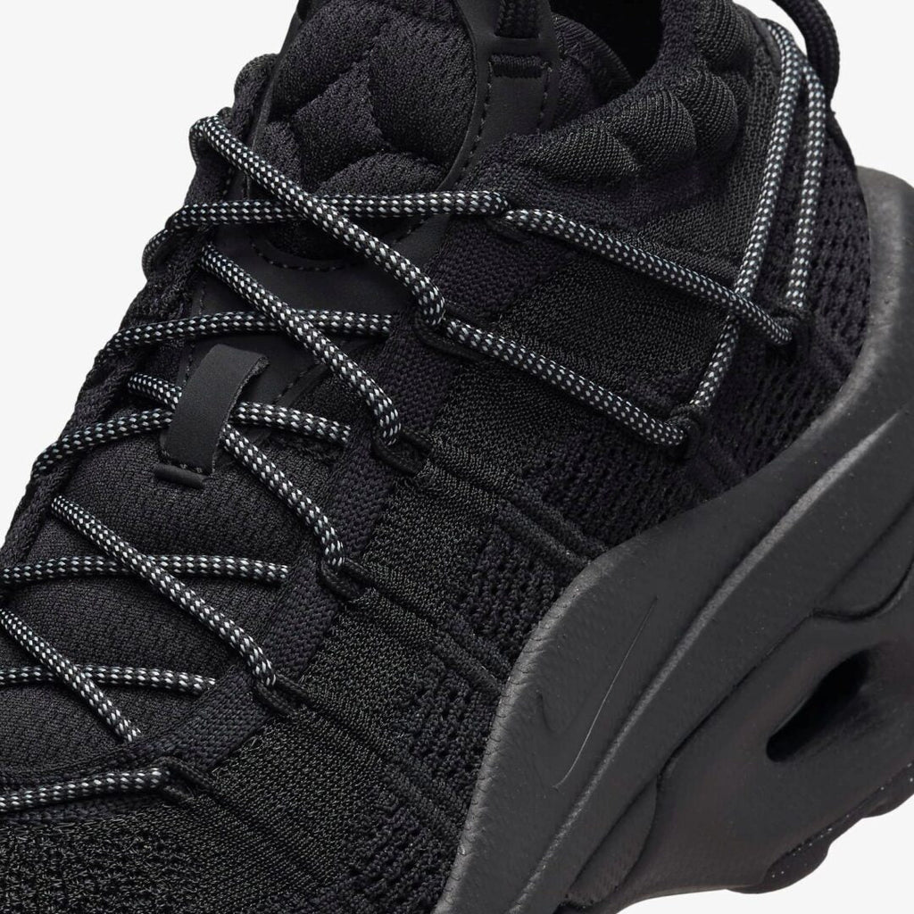 FD2110-005 Nike Women's Air Max Flyknit Venture Black Metallic Silver (Women's)