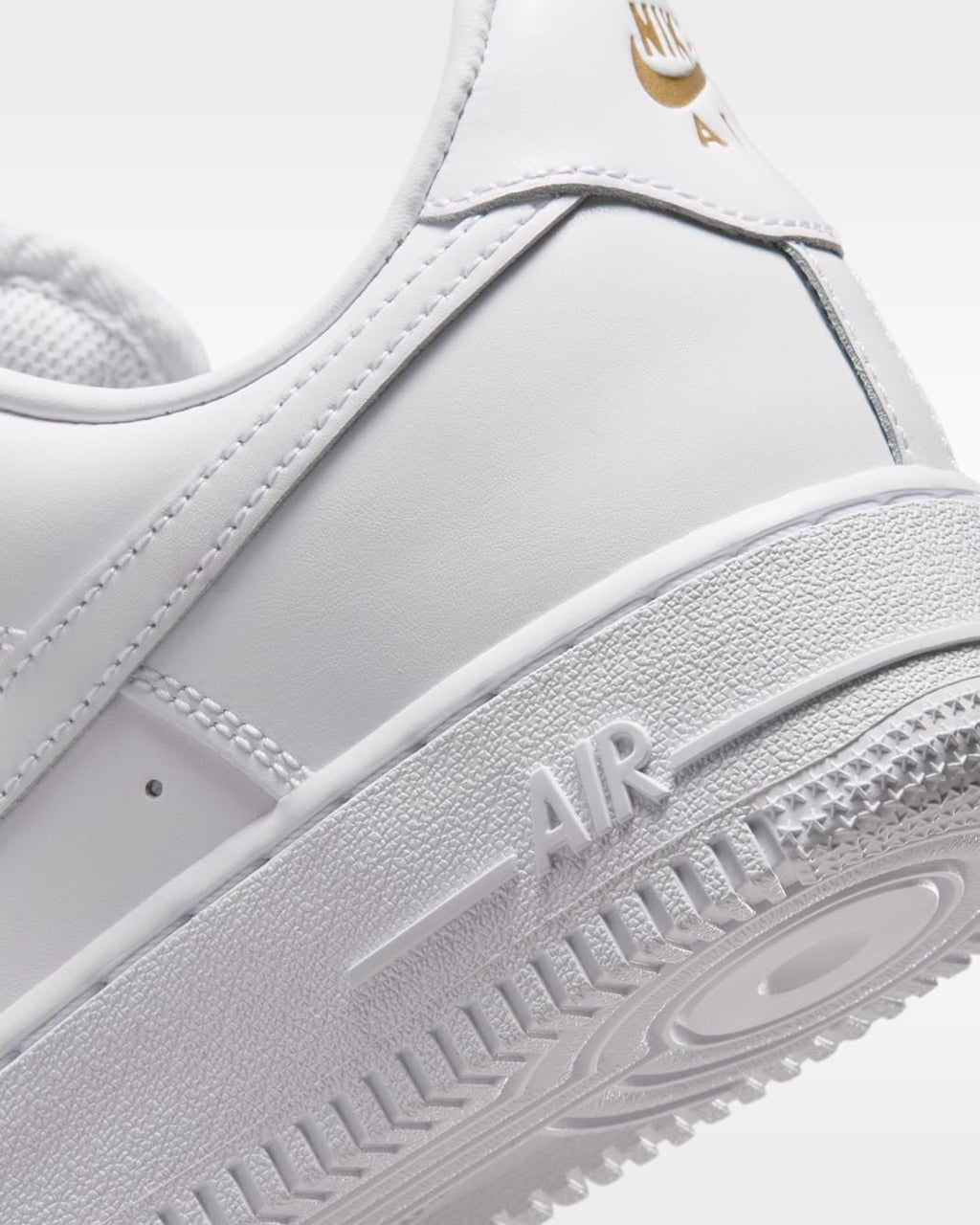 IO3124-100 Nike Air Force 1 Low '07 WhiteMetallic Gold (Women's))