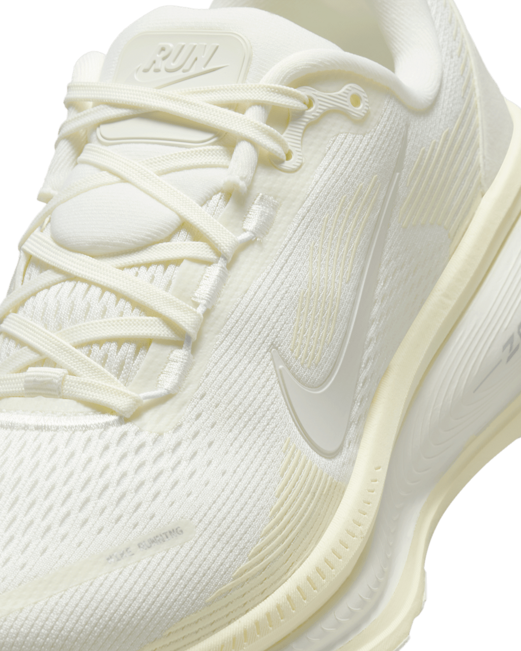 HM6804-110 Nike Vomero 18 Sail Coconut Milk White Summit White (Women's)