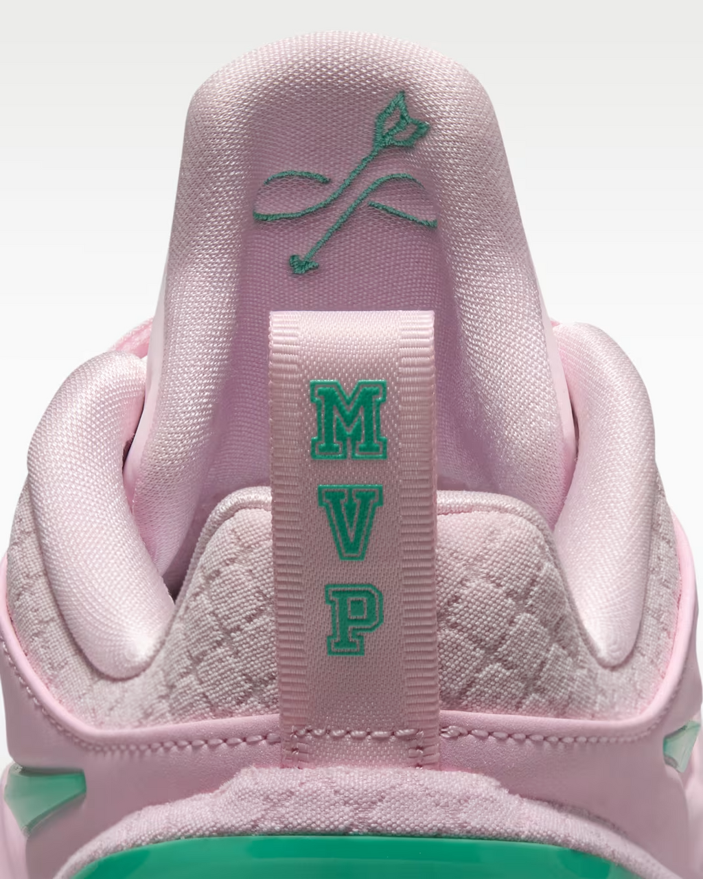 IH1135-602 Nike Women's AâTwo "Pinkies Up" (IH1135-602/IH1136-602) (Men's)