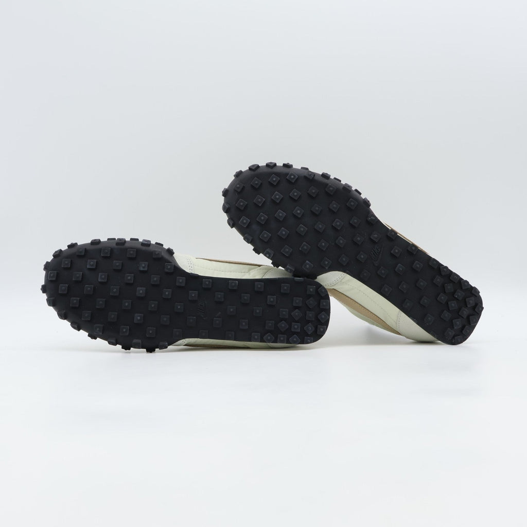 IM8658-004 Nike Waffle Racer "Light Bone/Linen" (Men's)