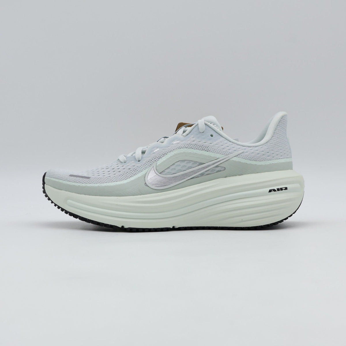 HV9273-104 Nike Winflo 12 Off White Barely Green (Women's)