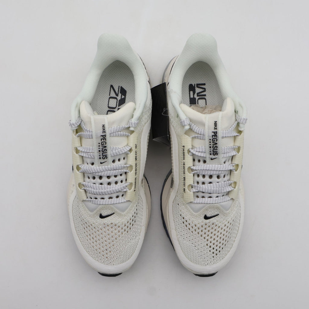 HQ2593-106 Nike Pegasus Premium Sail (Women's)