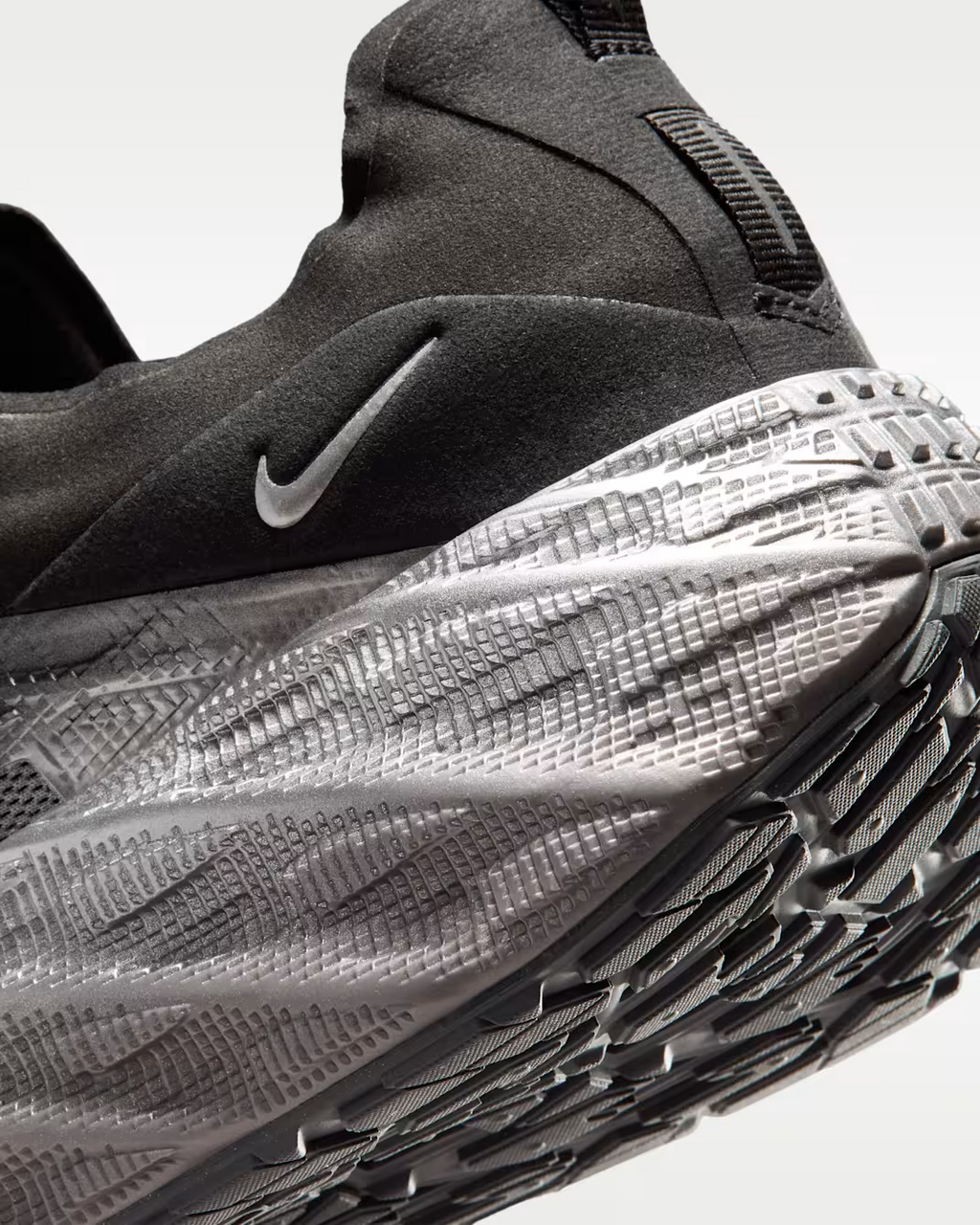 IM1973-002 Nike Ava Edge "Black/Metallic Silver" (Men's)