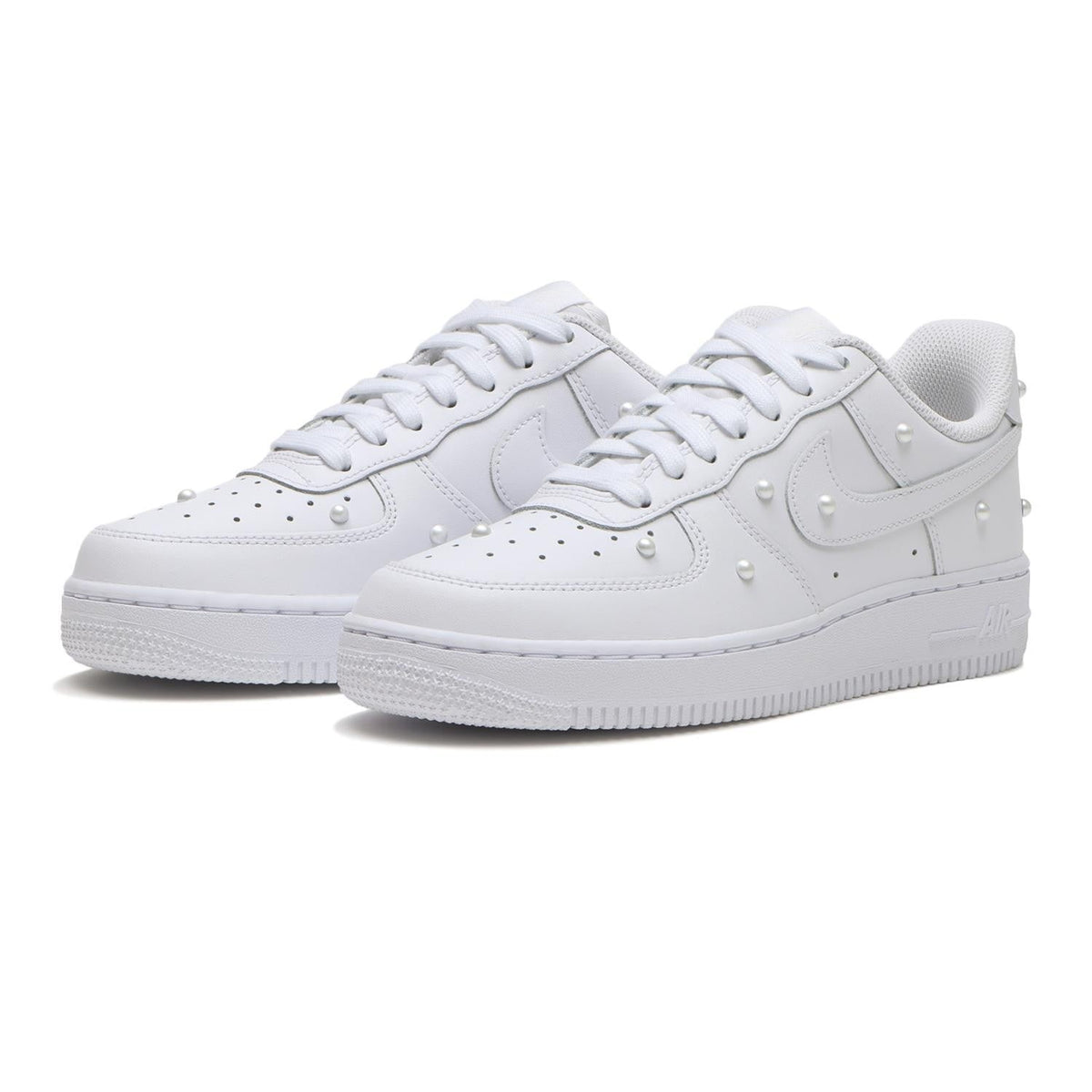 IQ0133-101 Nike Air Force 1 '07 SE "White" (Women's)