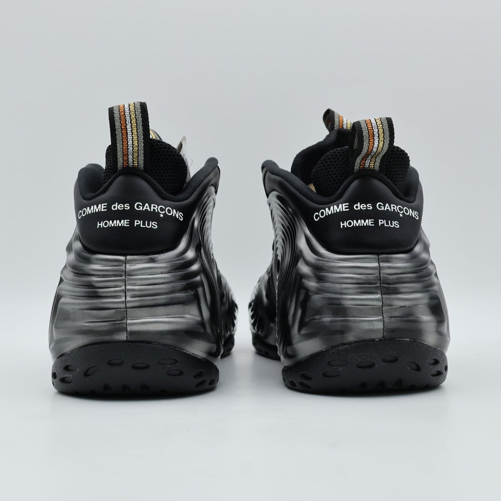 DJ7952-002 COMME des GARÃONS HOMME PLUS Nike Air Foamposite One Olympic (Men's)