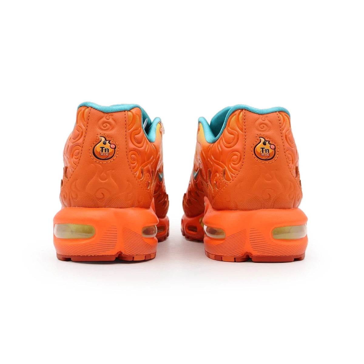 IW1283-800 One Piece Ã Nike Air Max Plus "Devil Fruits/Mera Mera" (Men's)