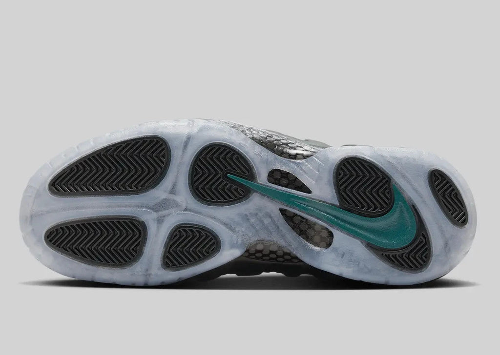 HF0794-300 Nike Air Foamposite Pro Pine Green (2025) (Men's)