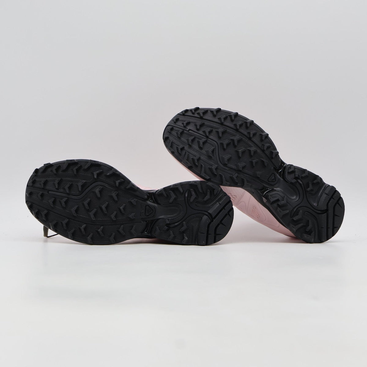 L49099000 Salomon XT-Whisper Void "Icy Pink/Black"