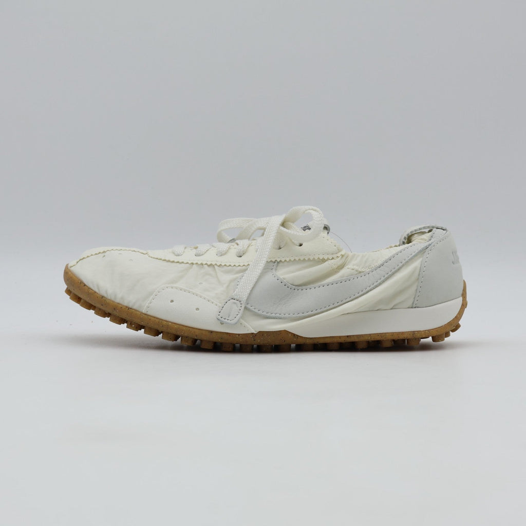 HV8547-002 Jacquemus Nike Women's Moon Shoe Soft Pearl (Women's)