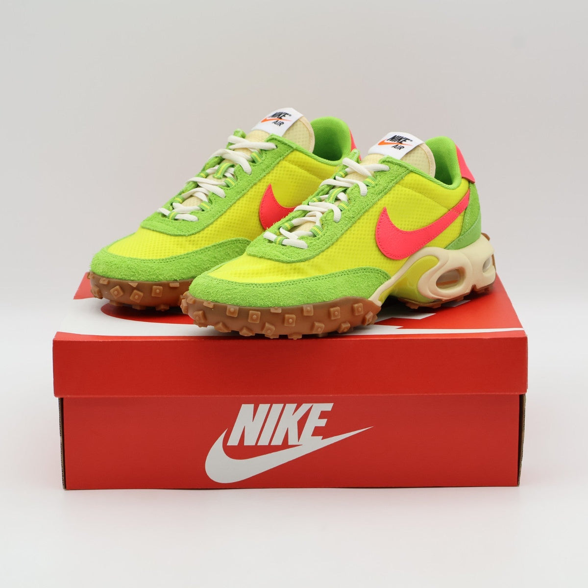 IB3656-300 Nike Air Max Waffle Sprinter Green Electrolime (Men's)