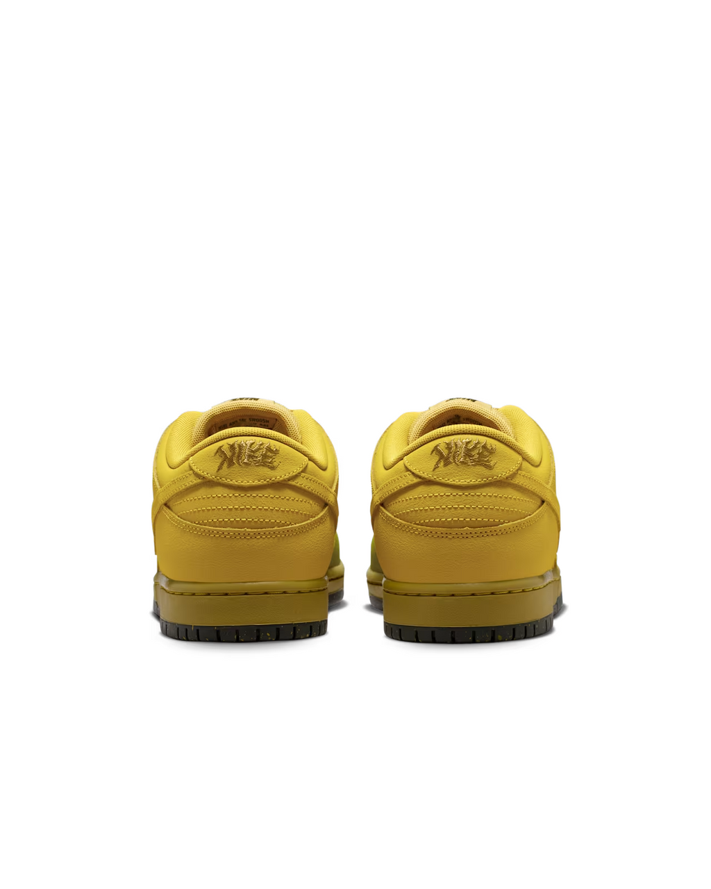 IO0427-300 Nike SB Dunk Low Pro "Saffron Quartz" (Men's)