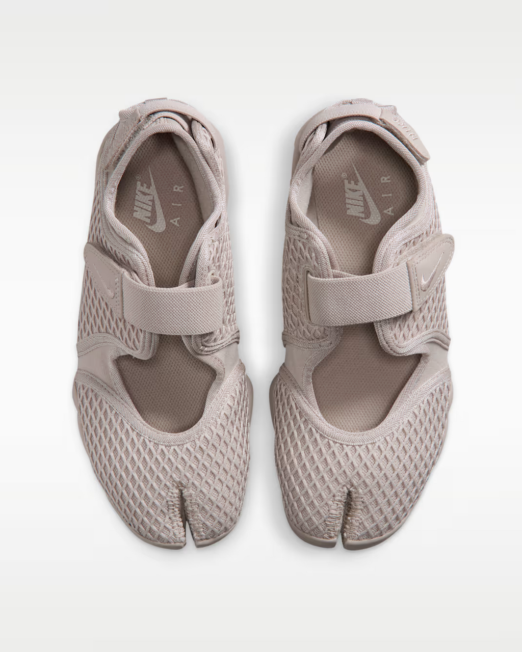 HM8288-200 Nike Air Rift "Cream II/Light Orewood Brown" (Women's)