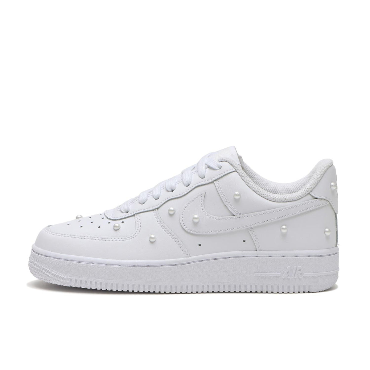 IQ0133-101 Nike Air Force 1 '07 SE "White" (Women's)