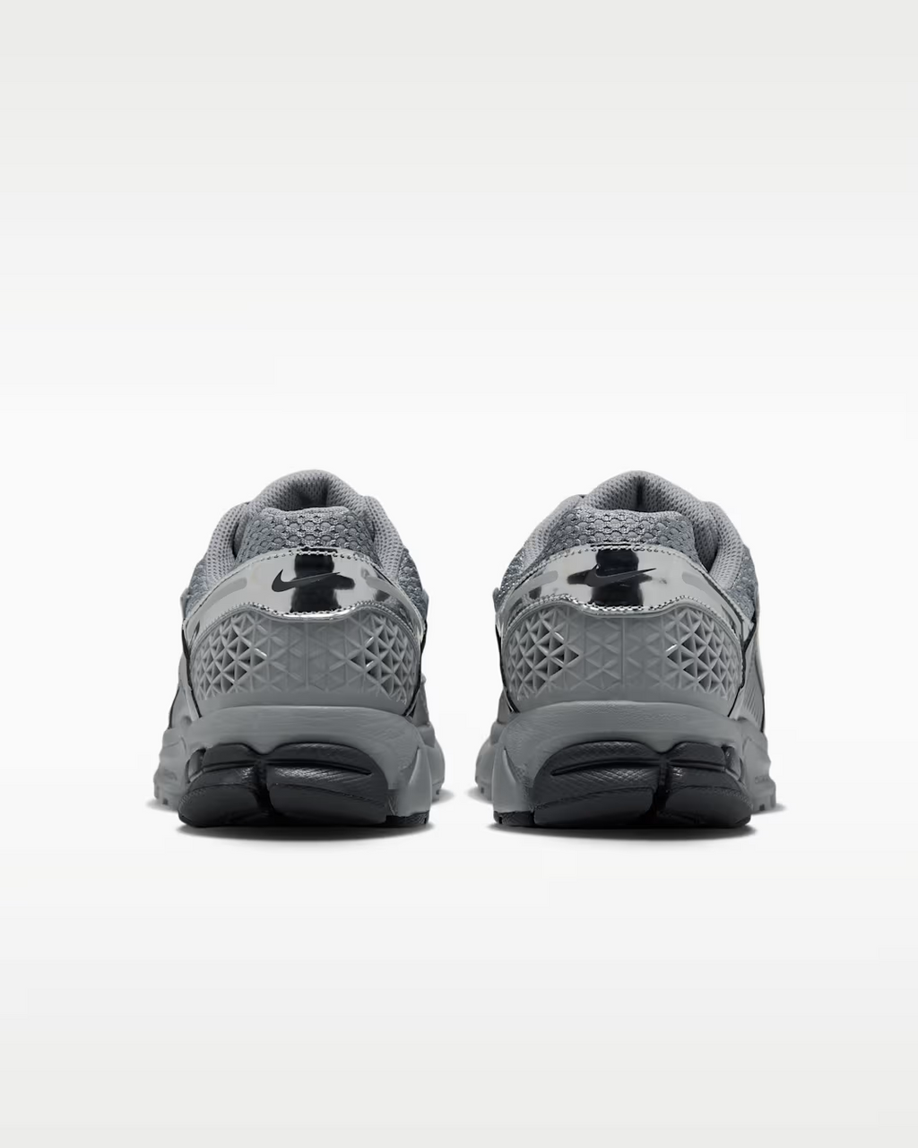 IV4311-003 Nike Zoom Vomero 5 "Gridiron"