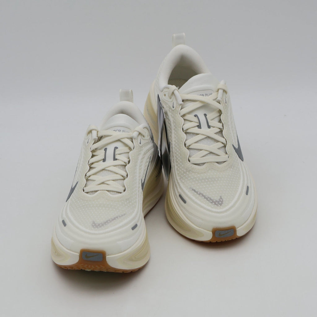 IM8336-100 Nike Vomero Plus Sail Coconut Milk Light Khaki Metallic Silver(Men's)