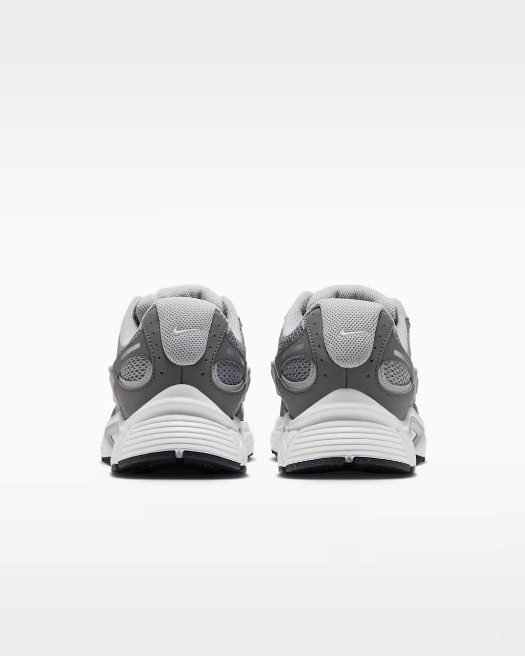 IO7835-004 Nike V5 RNR "Particle Grey/Flat Pewter" (Men's)