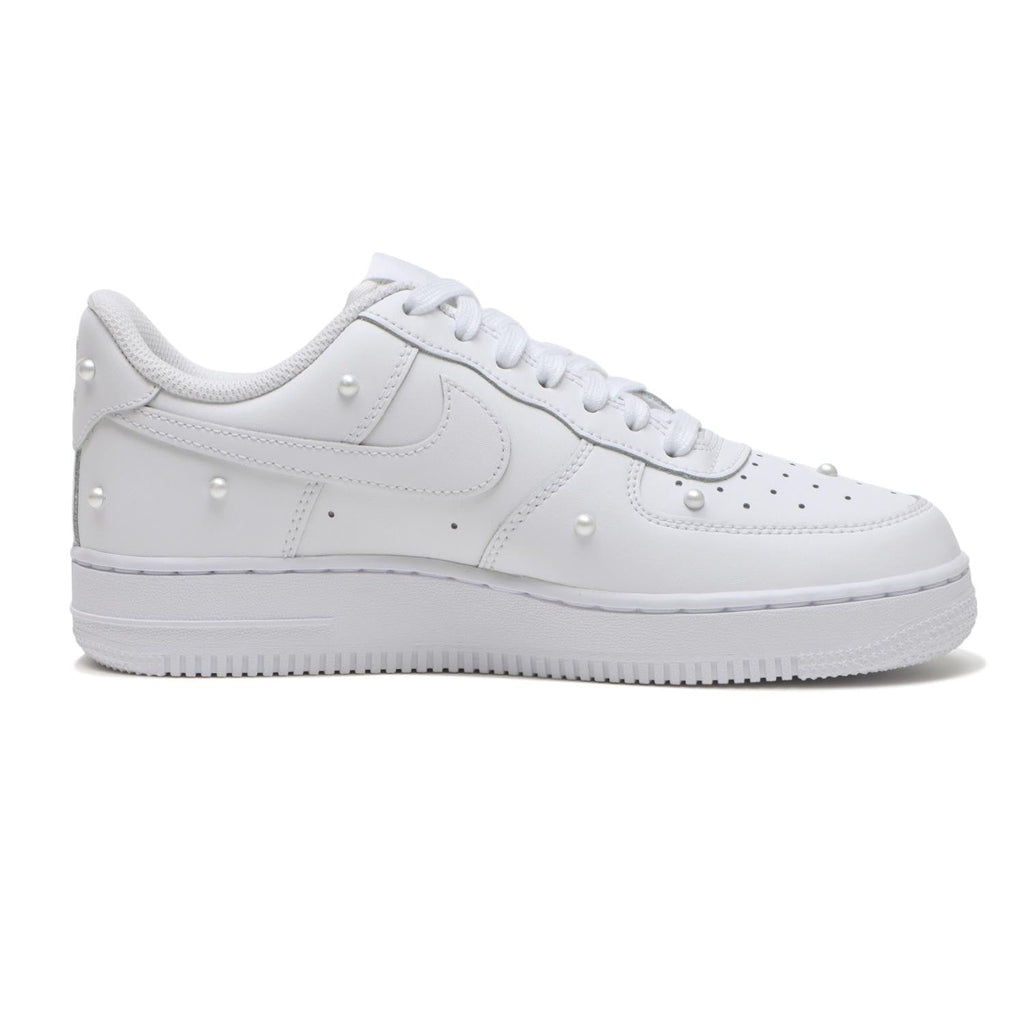 IQ0133-101 Nike Air Force 1 '07 SE "White" (Women's)