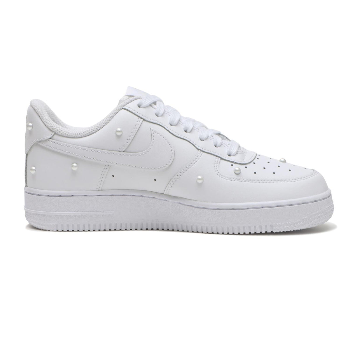 IQ0133-101 Nike Air Force 1 '07 SE "White" (Women's)