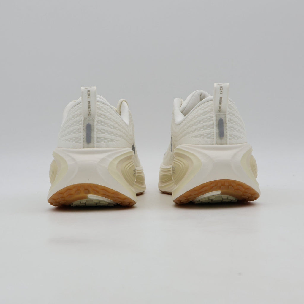 IM8336-100 Nike Vomero Plus Sail Coconut Milk Light Khaki Metallic Silver(Men's)