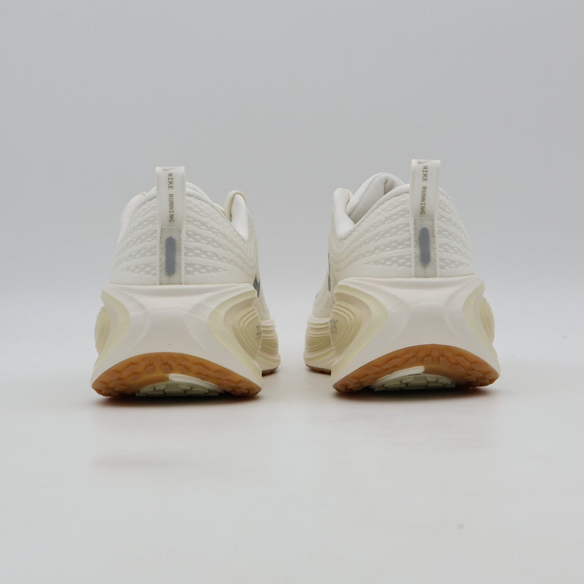 IM8336-100 Nike Vomero Plus Sail Coconut Milk Light Khaki Metallic Silver(Men's)