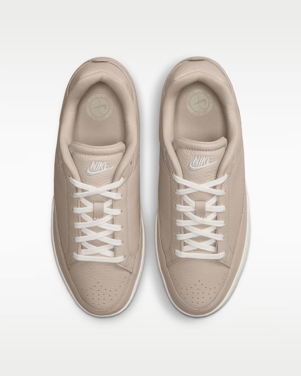 IM5955-201 Nike Tennis Center "Cream 2" (Women's)