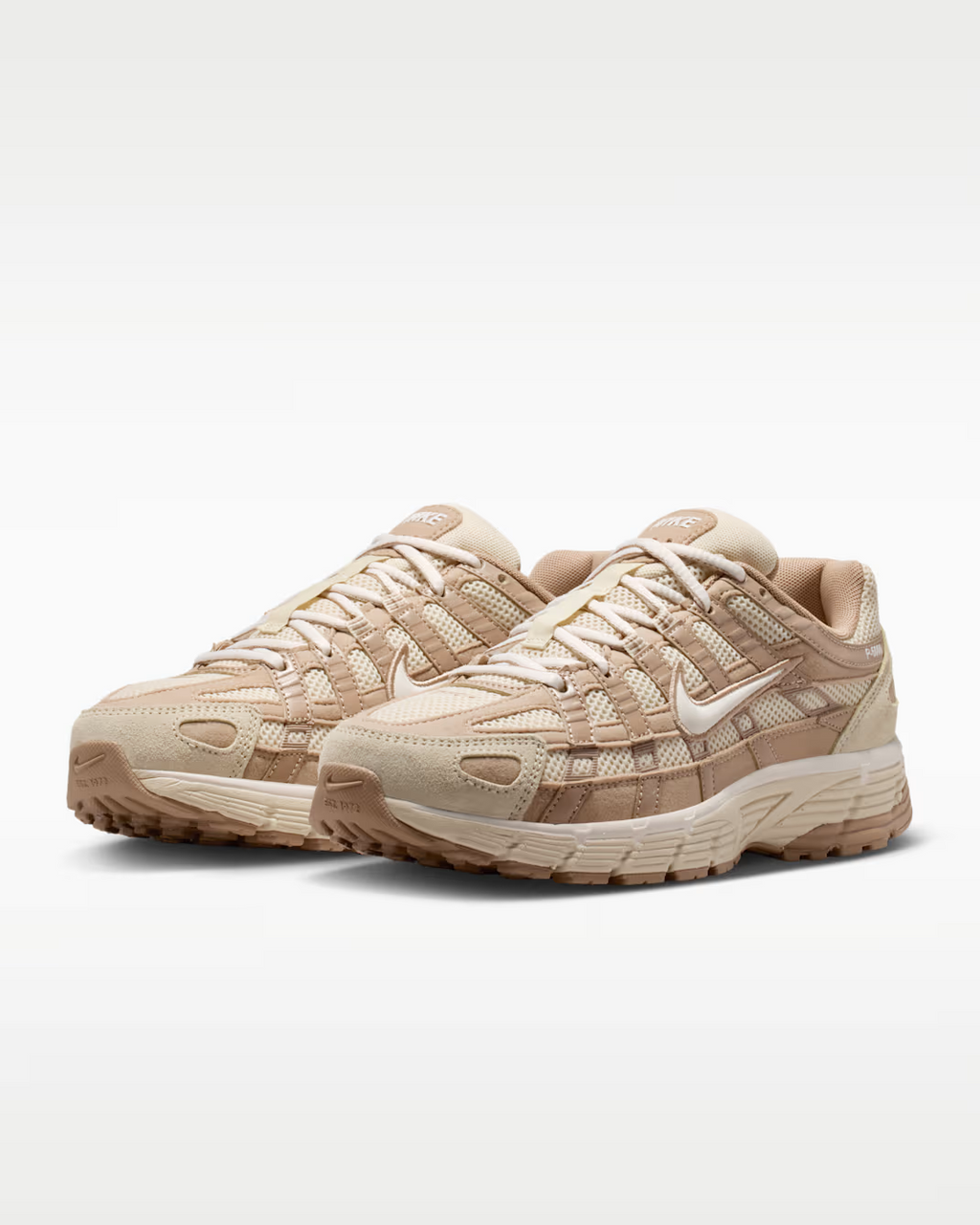IV2501-200 Nike P-6000 "Light Khaki" (Women's)