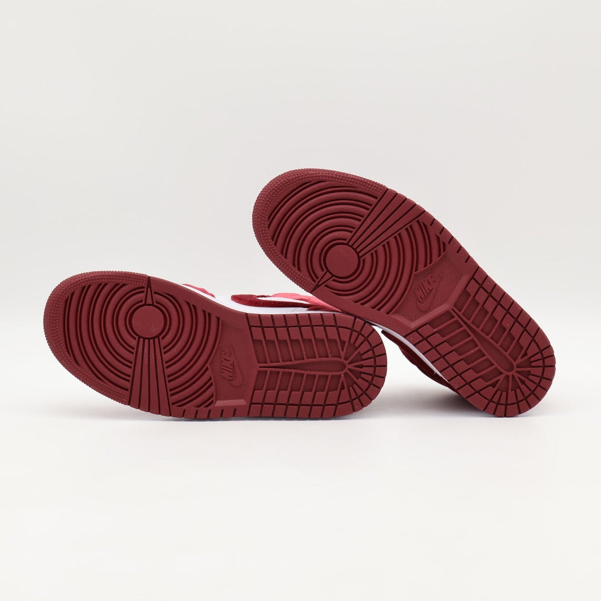 FZ3334-100 Nike Air Jordan 1 Mid Red Velvet (Women's)