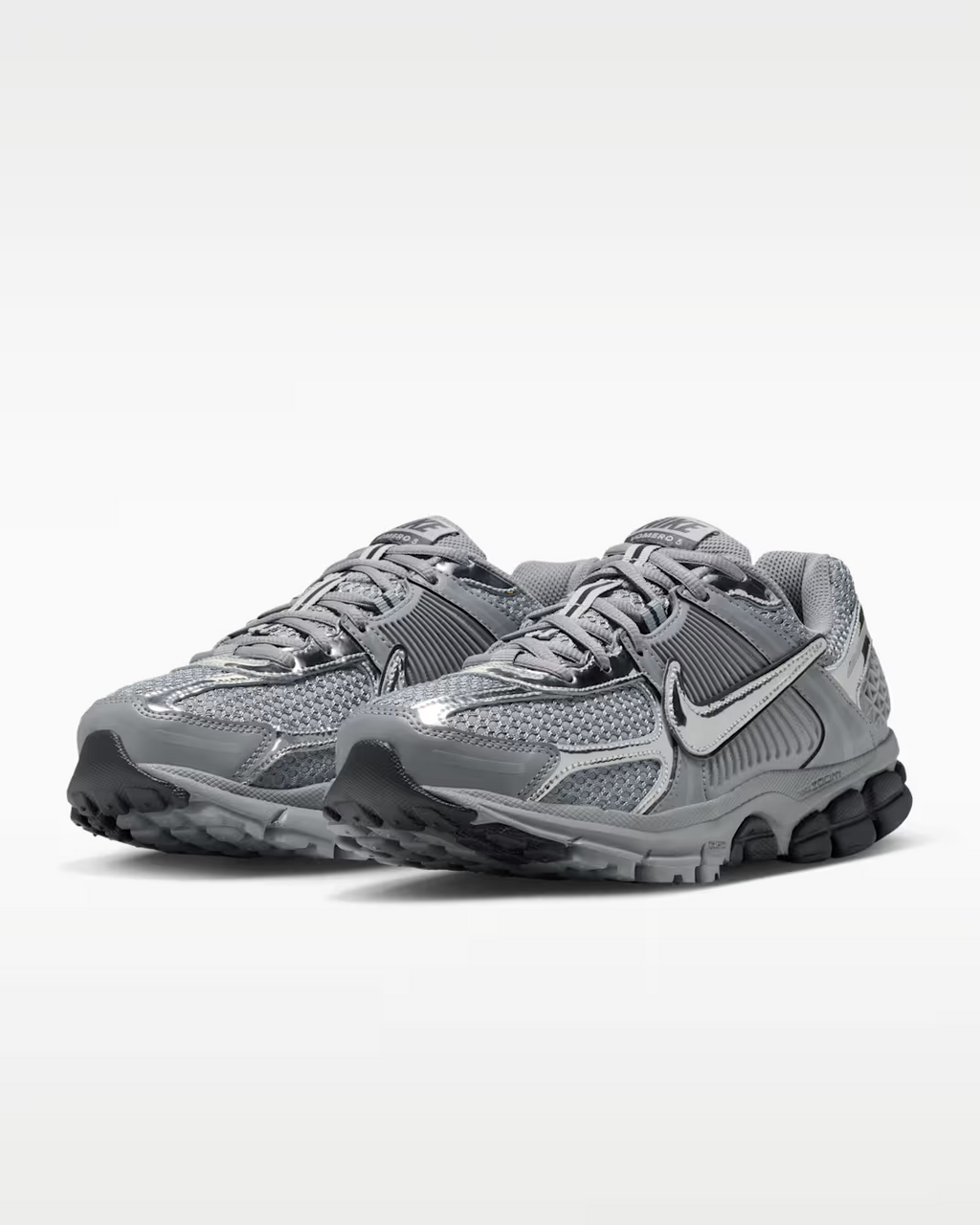 IV4311-003 Nike Zoom Vomero 5 "Gridiron"