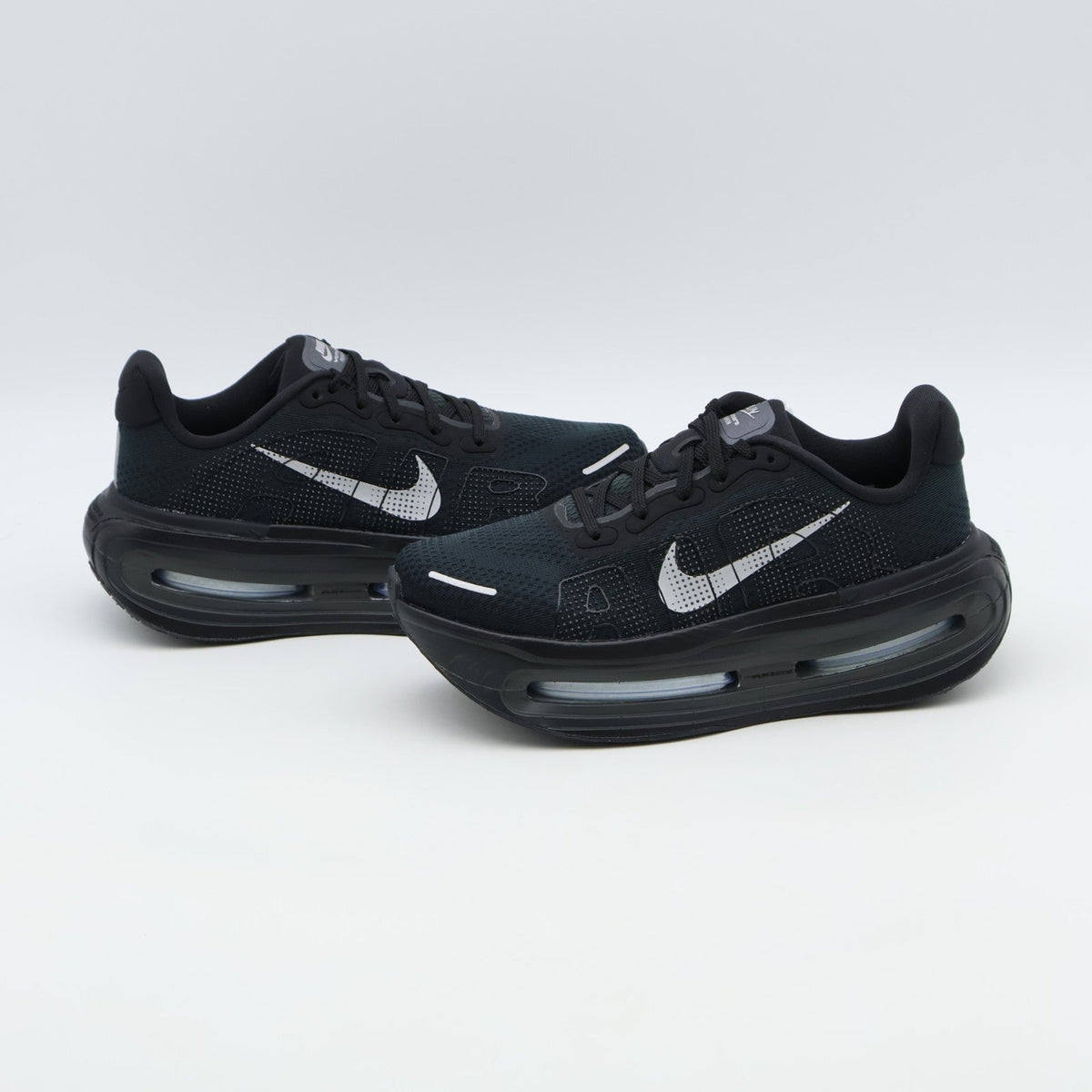 HM5973-005 Nike Vomero Premium "Black/Off Noir" (Women's)