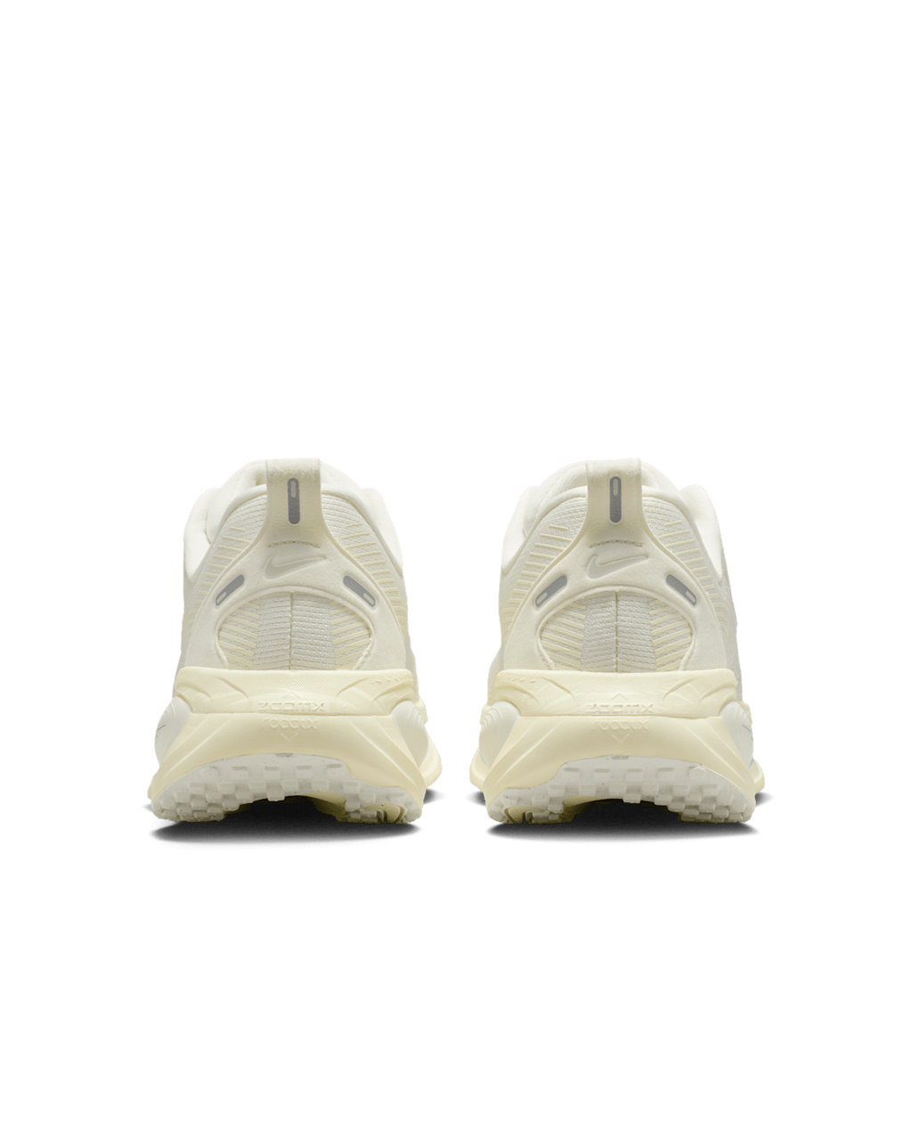 HM6804-110 Nike Vomero 18 Sail Coconut Milk White Summit White (Women's)