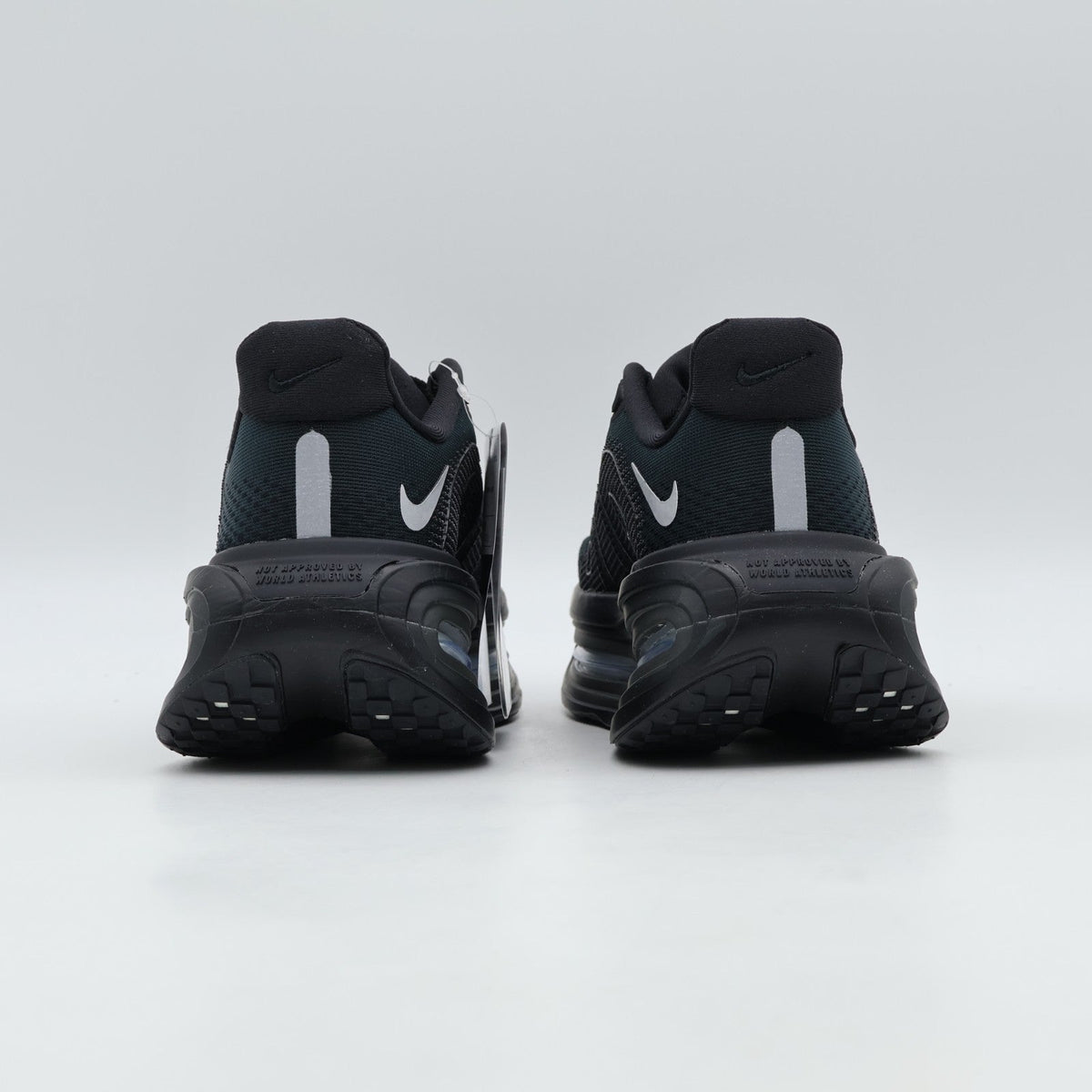 HM5973-005 Nike Vomero Premium "Black/Off Noir" (Women's)