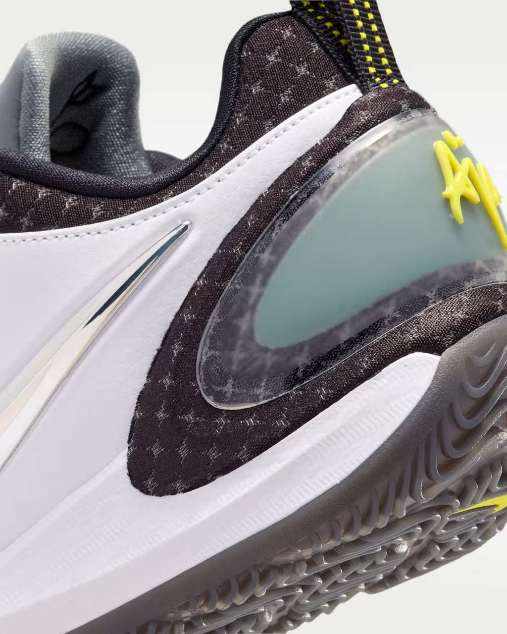 IX1924-100 Nike A'Two "Dawn Staley" (Women's)
