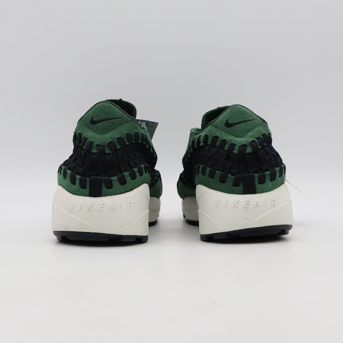FN3540-300 Nike Air Footscape Woven Fir (Women's)