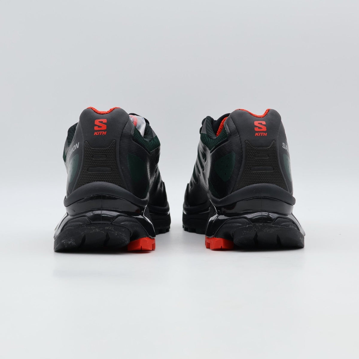 L47772300 KITH Salomon XT-4K Black Scarab Fiery Red (Men's)