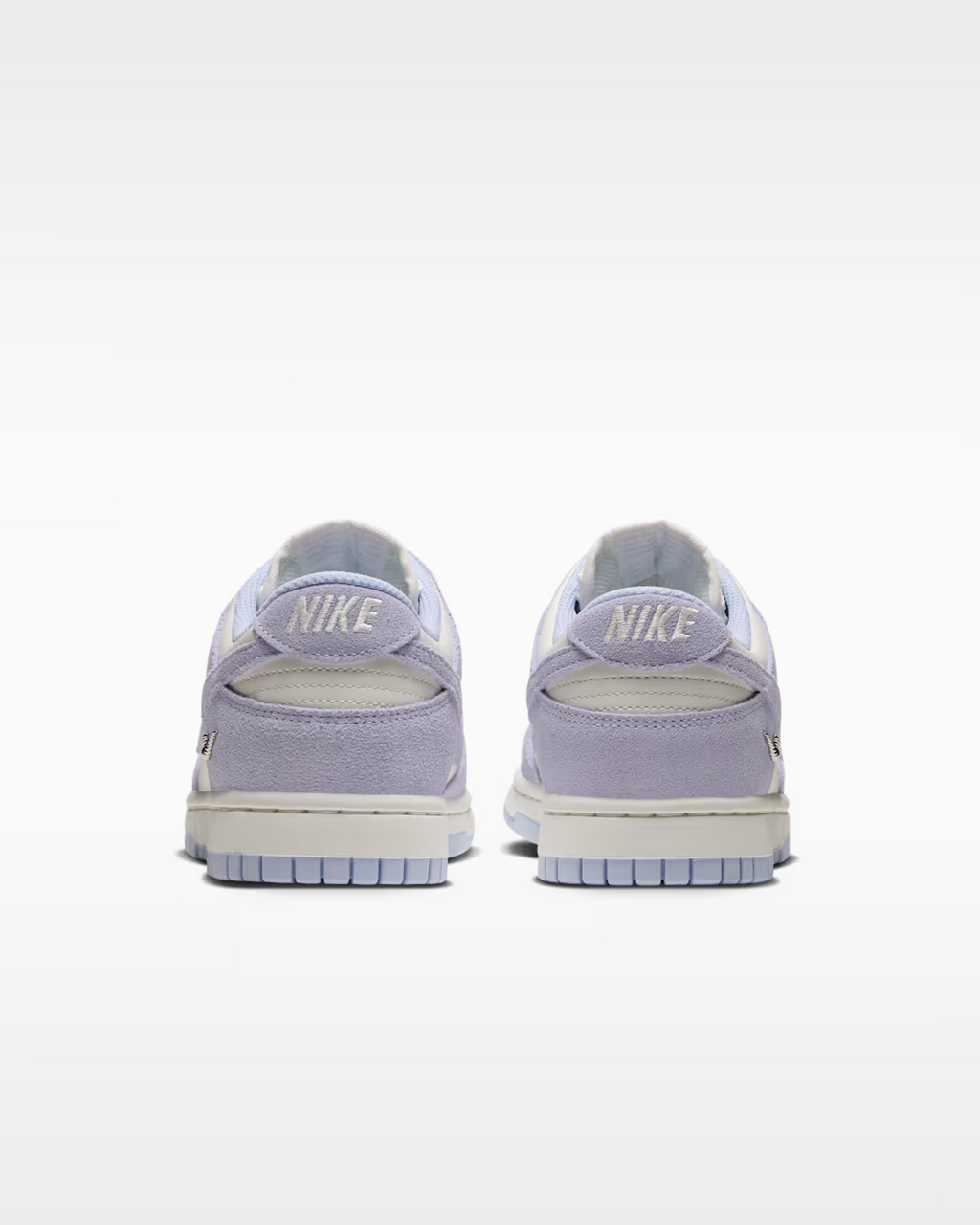 IO4244-500 Nike Dunk Low "Palest Purple" (Women's)