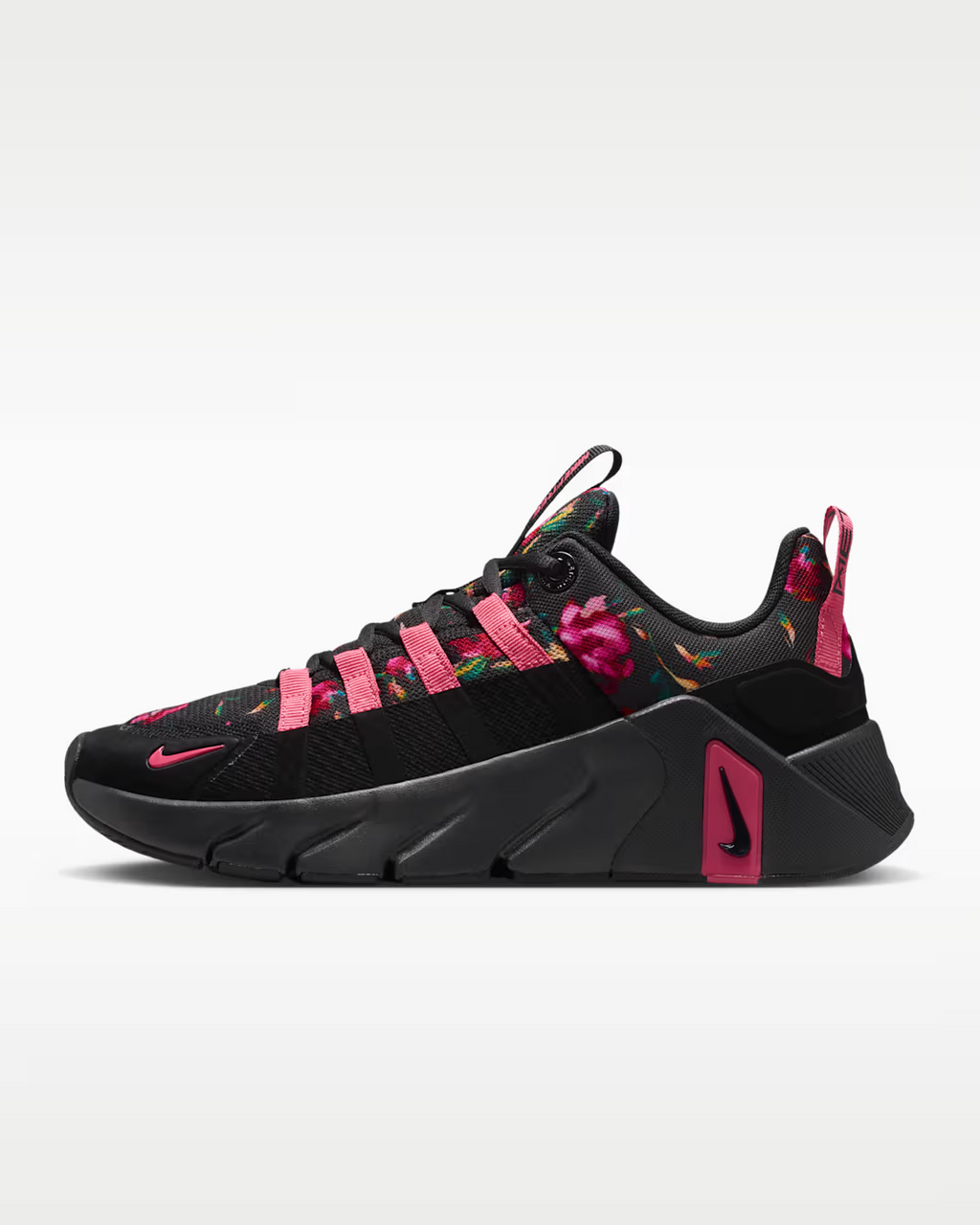 IR0153-001 Nike Free Metcon 7 SE "Black/Black/Sea Coral" (Women's)