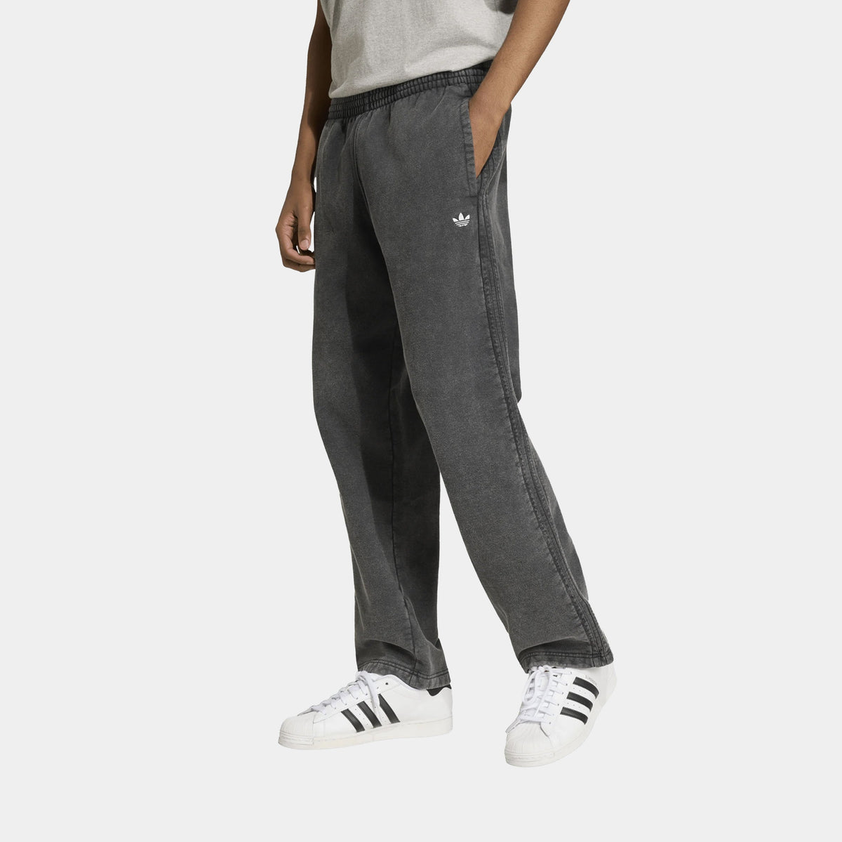 Trefoil Essentials Loose Fleece Mens Pants (Black)